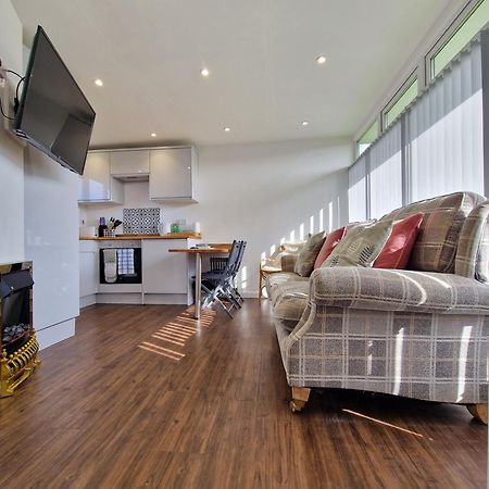 67 Broadside Holiday Chalet Near Broads & Beaches Stalham Extérieur photo